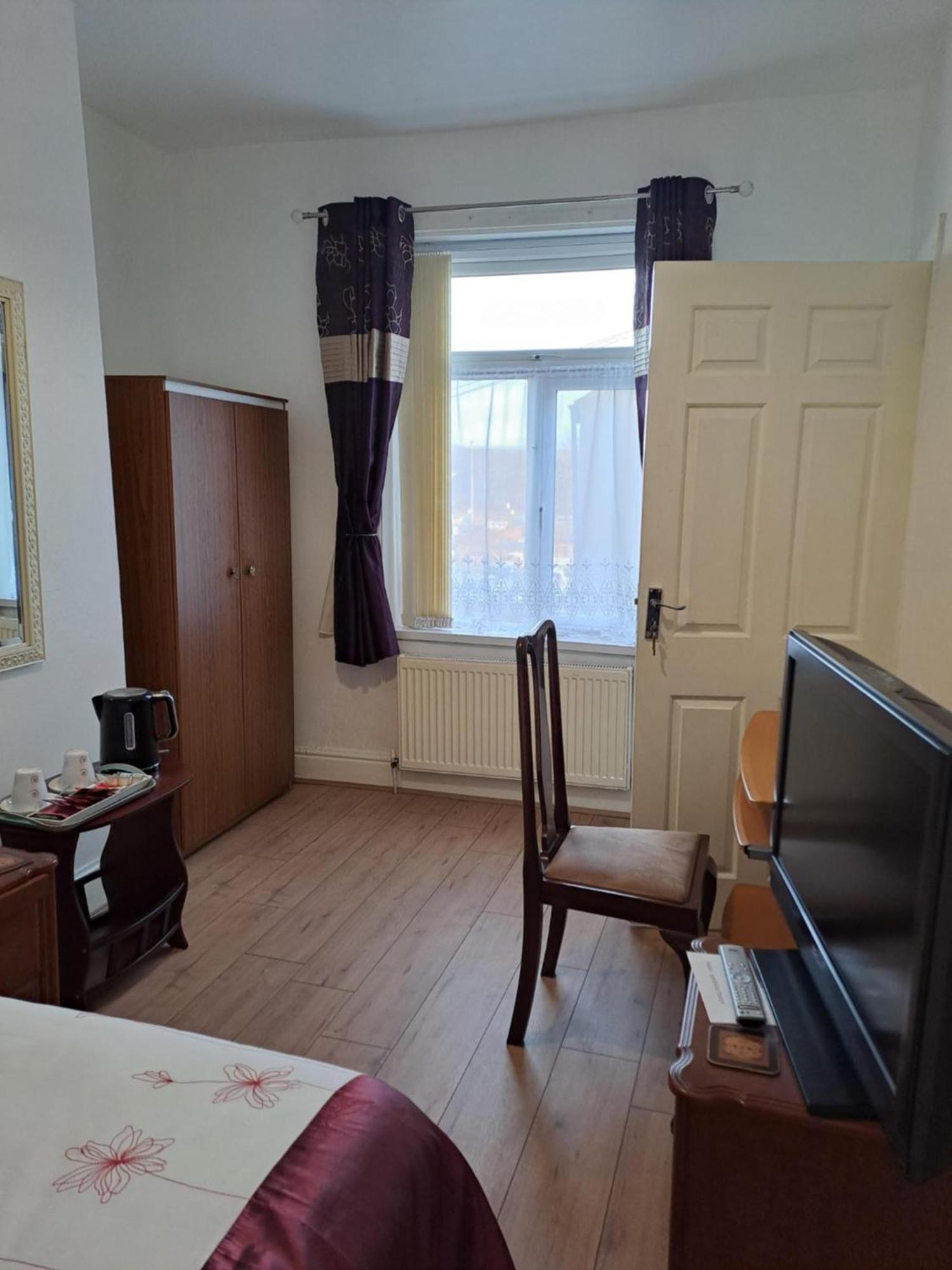 Hotel Maryann'S Huddersfield Zewnętrze zdjęcie